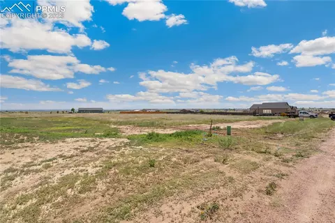 1686 E Silverwood Dr, Pueblo West, CO 81007