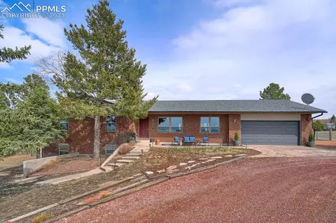 5825 Eggar Ct, Peyton, CO 80831 photo 1