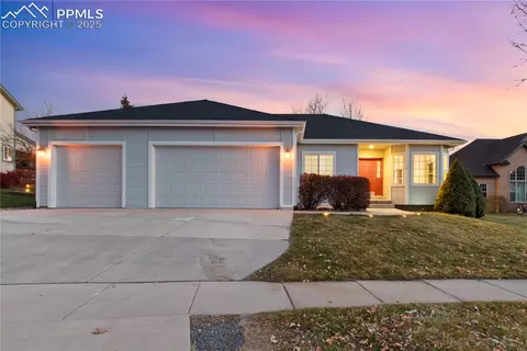 9825 Pleasanton Dr, Colorado Springs, CO 80920