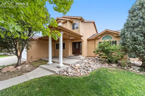 12 Redondo Ln, Pueblo, CO 81005