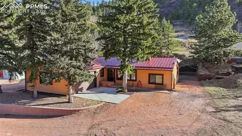 10316 El Paso Ave, Green Mountain Falls, CO 80819