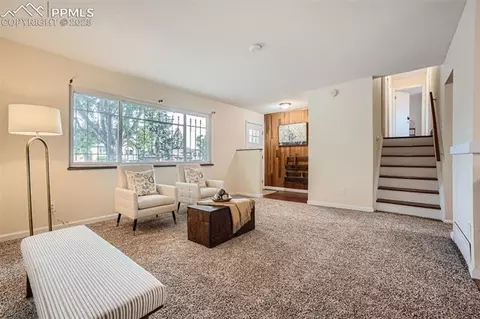 1426 Coronado Dr, Colorado Springs, CO 80910