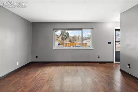 1326 Mears Dr, Colorado Springs, CO 80915