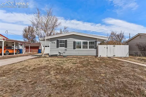 109 Hayes Dr, Colorado Springs, CO 80911