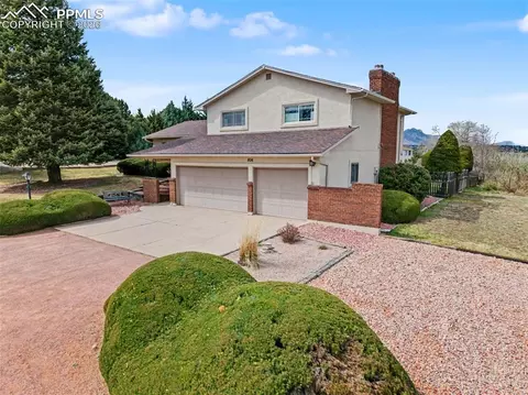 806 Point Of The Pines Dr, Colorado Springs, CO 80919