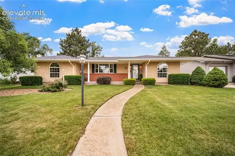 2911 Country Club Dr, Pueblo, CO 81008