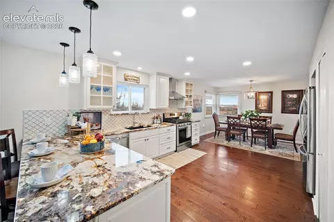Kitchen - 16165 Wright Rd, Monument, CO 80132 photo 3 of 5