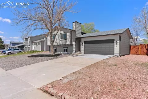 929 Bromefield Dr, Fountain, CO 80817