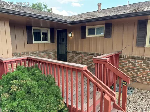 202 Crystal Hills Blvd, Manitou Springs, CO 80829