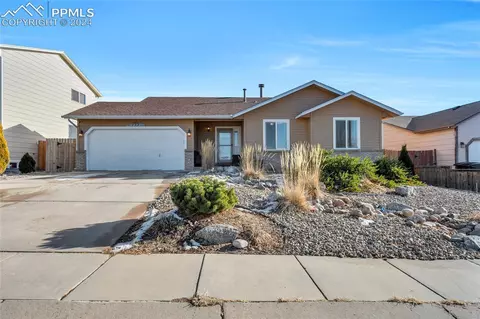 1045 Lindstrom Dr, Colorado Springs, CO 80911