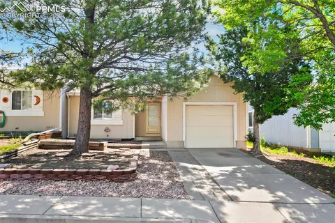 6188 Gunshot Pass Dr, Colorado Springs, CO 80917