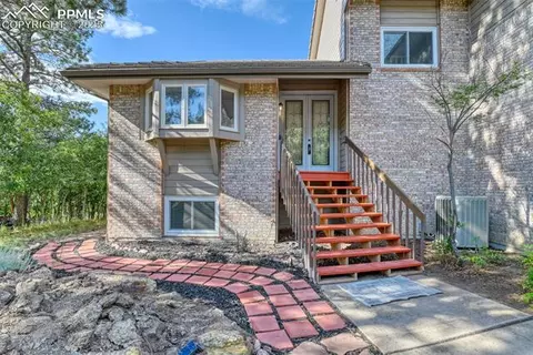 7074 Oak Valley Dr, Colorado Springs, CO 80919