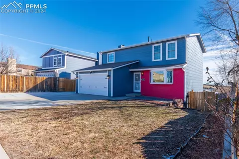 516 Fountain Mesa Rd, Fountain, CO 80817