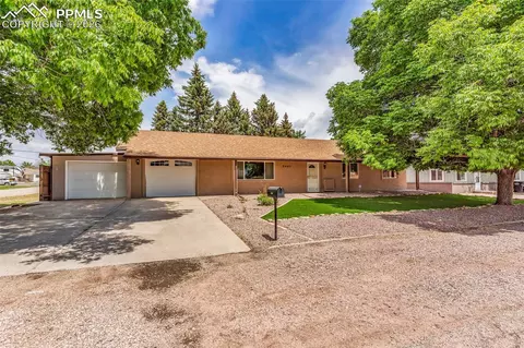 2401 Clayton Dr, Canon City, CO 81212
