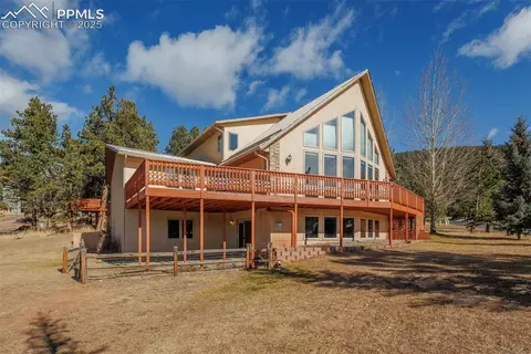 800 Majestic Pkwy, Woodland Park, CO 80863