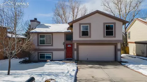 5648 E Old Farm Cir, Colorado Springs, CO 80917