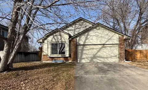 504 Dix Cir, Colorado Springs, CO 80911