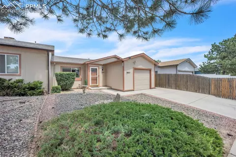 5640 S Buckskin Pass Dr, Colorado Springs, CO 80917