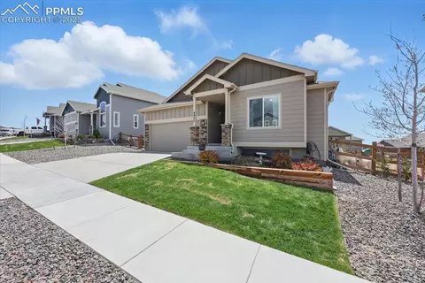 4977 Makalu Dr, Colorado Springs, CO 80924