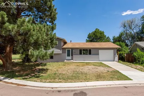 4116 Goldenrod Ln, Colorado Springs, CO 80918