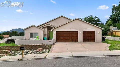 1608 Babcock Ln, Colorado Springs, CO 80915