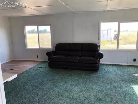 6425 J D Johnson Rd, Peyton, CO 80831 photo 4