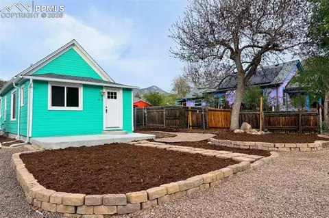 2423 W St Vrain St, Colorado Springs, CO 80904