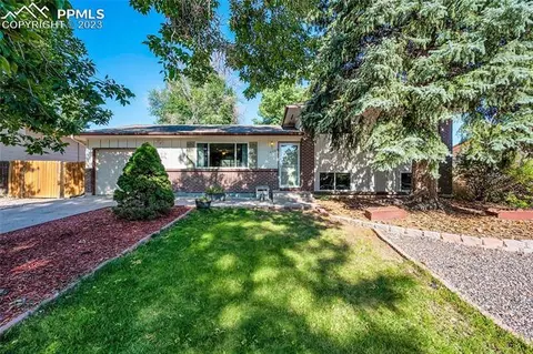 4809 Sprucewood Dr, Colorado Springs, CO 80918
