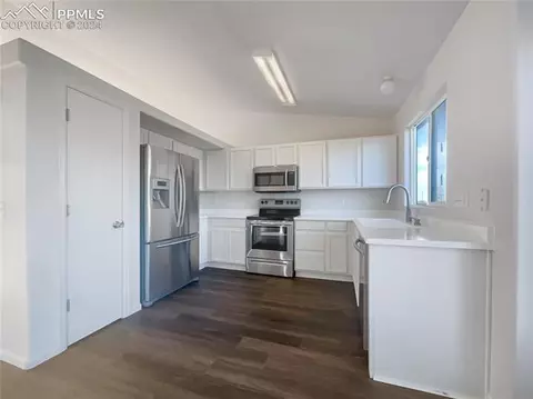 9362 Bethpage Rd, Peyton, CO 80831 photo 2
