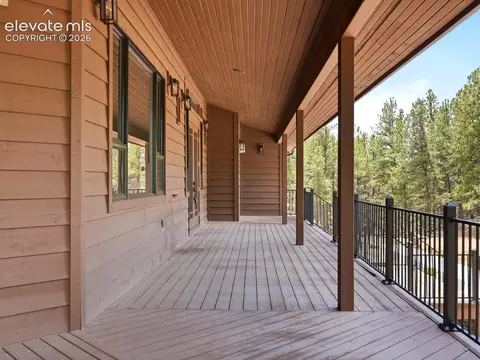 584 Pikes Peak Dr, Divide, CO 80814