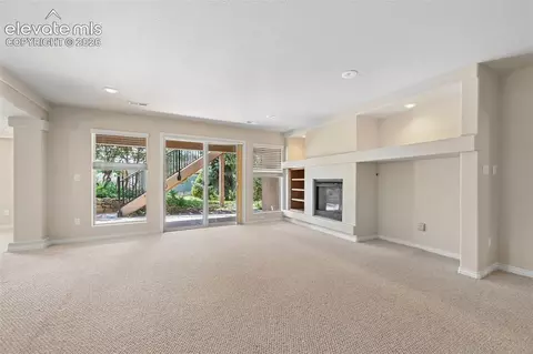 1825 Bridle Oaks Ln, Colorado Springs, CO 80921