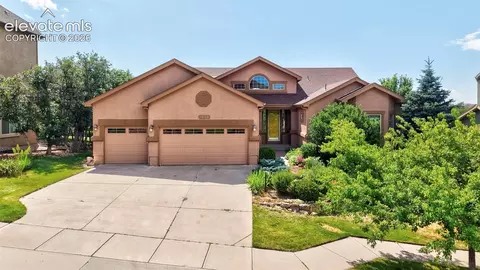 1825 Bridle Oaks Ln, Colorado Springs, CO 80921