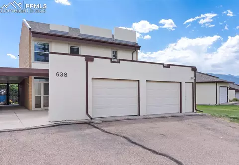 638 Lakewood Cir, Colorado Springs, CO 80910