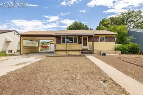 2580 Hollywood Dr, Pueblo, CO 81005