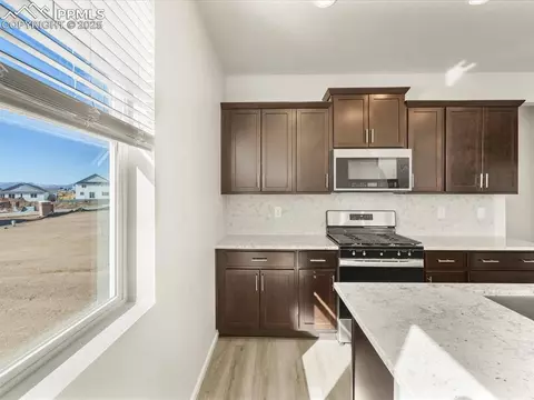 10462 Devoncove Dr, Peyton, CO 80831 photo 6