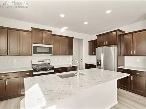 10462 Devoncove Dr, Peyton, CO 80831 photo 5