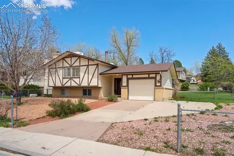 315 Quebec St, Colorado Springs, CO 80911