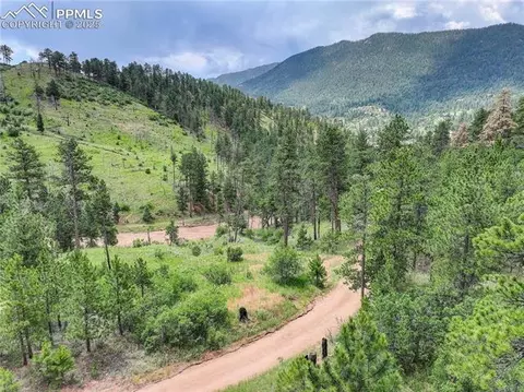 6085 Wellington Rd, Cascade, CO 80809 photo 11