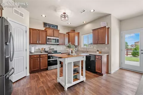 10988 Middlegate Ct, Peyton, CO 80831 photo 11
