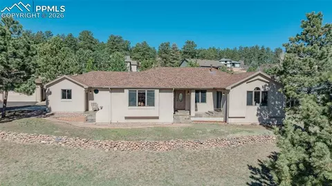 8332 Bannock Rd, Larkspur, CO 80118