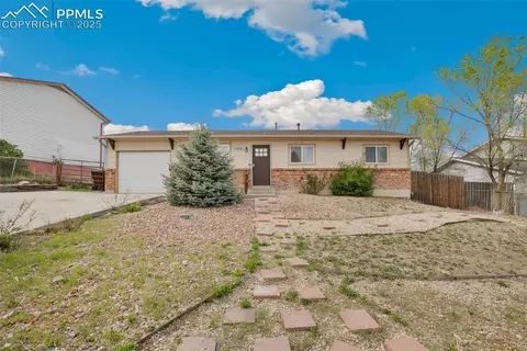 1966 S Chamberlin Na Na, Colorado Springs, CO 80906