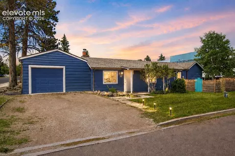 111 N Pine St, Woodland Park, CO 80863