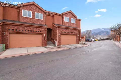 1351 Mirrillion Hts, Colorado Springs, CO 80904