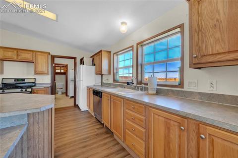 34920 Sanborn Rd, Yoder, CO 80864 photo 17