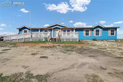 34920 Sanborn Rd, Yoder, CO 80864 photo 2