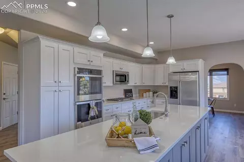 790 Bowstring Rd, Monument, CO 80132 photo 1