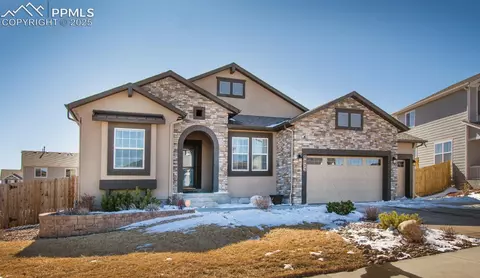 8022 Wheatland Dr, Colorado Springs, CO 80908