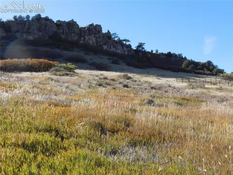 5498 Country Club Dr, Larkspur, CO 80118
