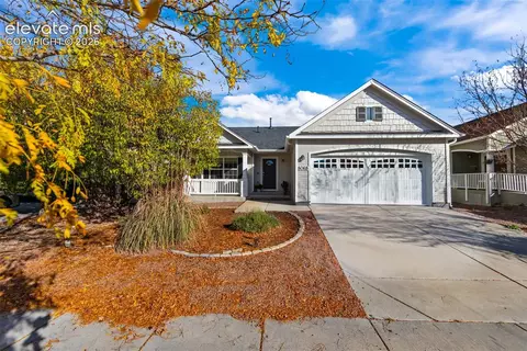 8068 Hollygrape Ln, Colorado Springs, CO 80927