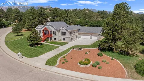 7470 Winding Oaks Dr, Colorado Springs, CO 80919